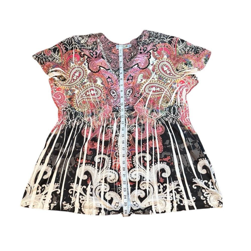Unity World Wear Paisley Flutter Sleeve Tunic - Pink, Black & White - Picture 6 of 6